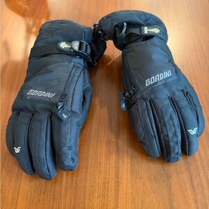 Gordini Black Winter Ski Gloves